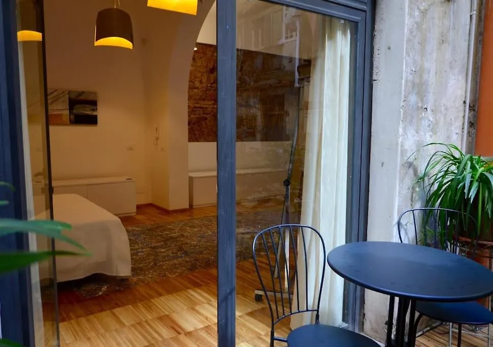 L'Atelier Apartment Rome 0*,  Italy